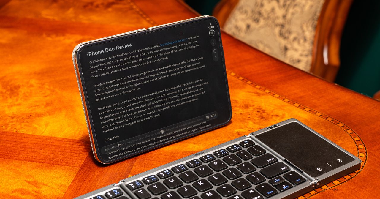 I Worked for a Whole Day Using Only the iPhone Duo. Here’s How It Went